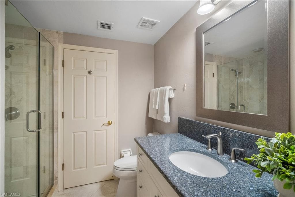 6760 Pelican Bay Blvd 312, Naples, FL 34108-18