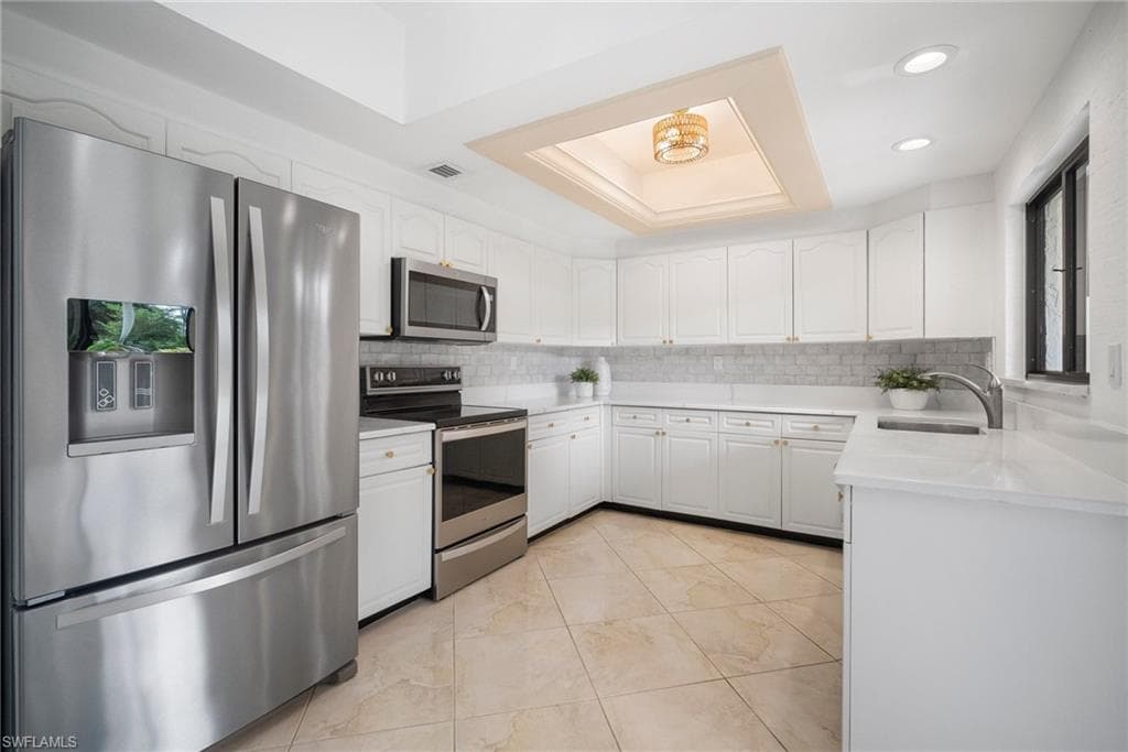 6760 Pelican Bay Blvd 312, Naples, FL 34108-26