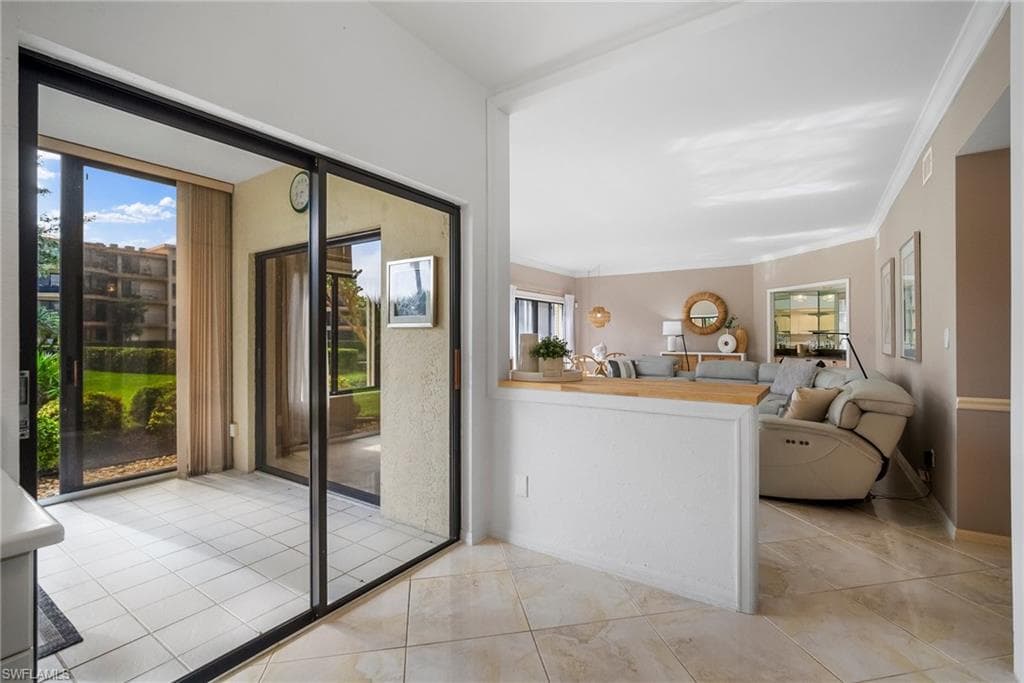 6760 Pelican Bay Blvd 312, Naples, FL 34108-28