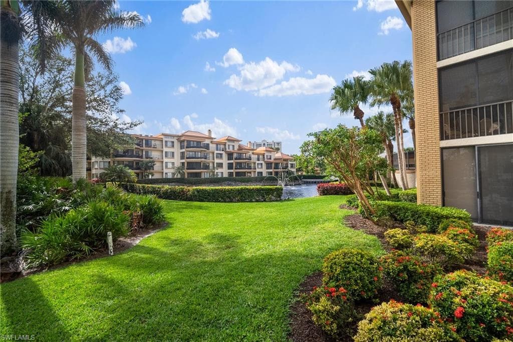 6760 Pelican Bay Blvd 312, Naples, FL 34108-31