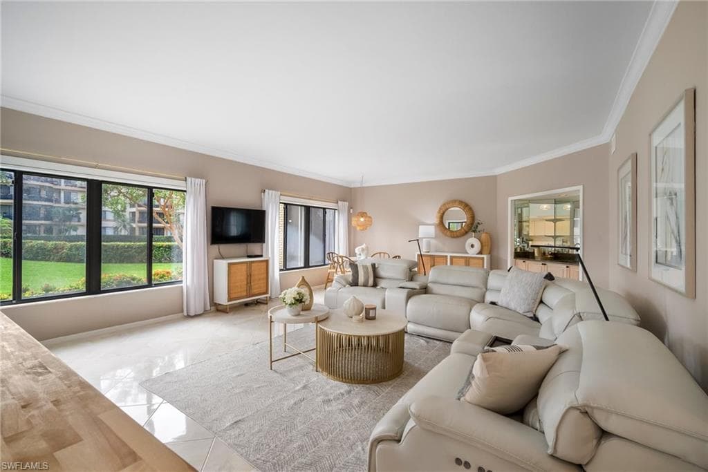 6760 Pelican Bay Blvd 312, Naples, FL 34108-4