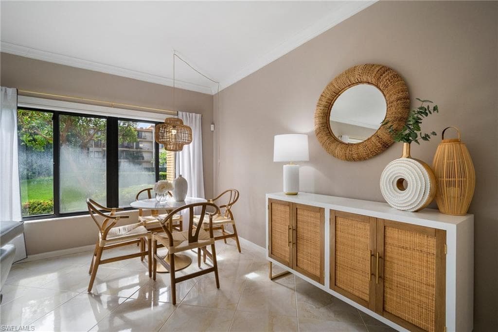 6760 Pelican Bay Blvd 312, Naples, FL 34108-7