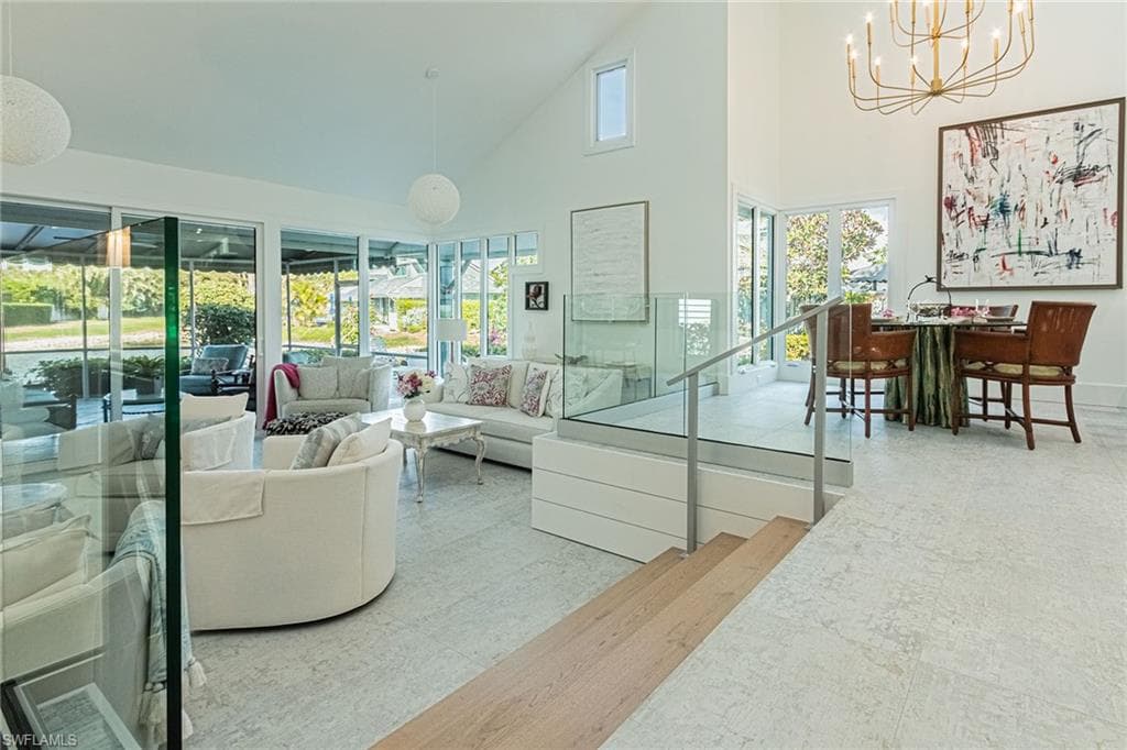 643 Bridgeway Ln, Naples, FL 34108-15