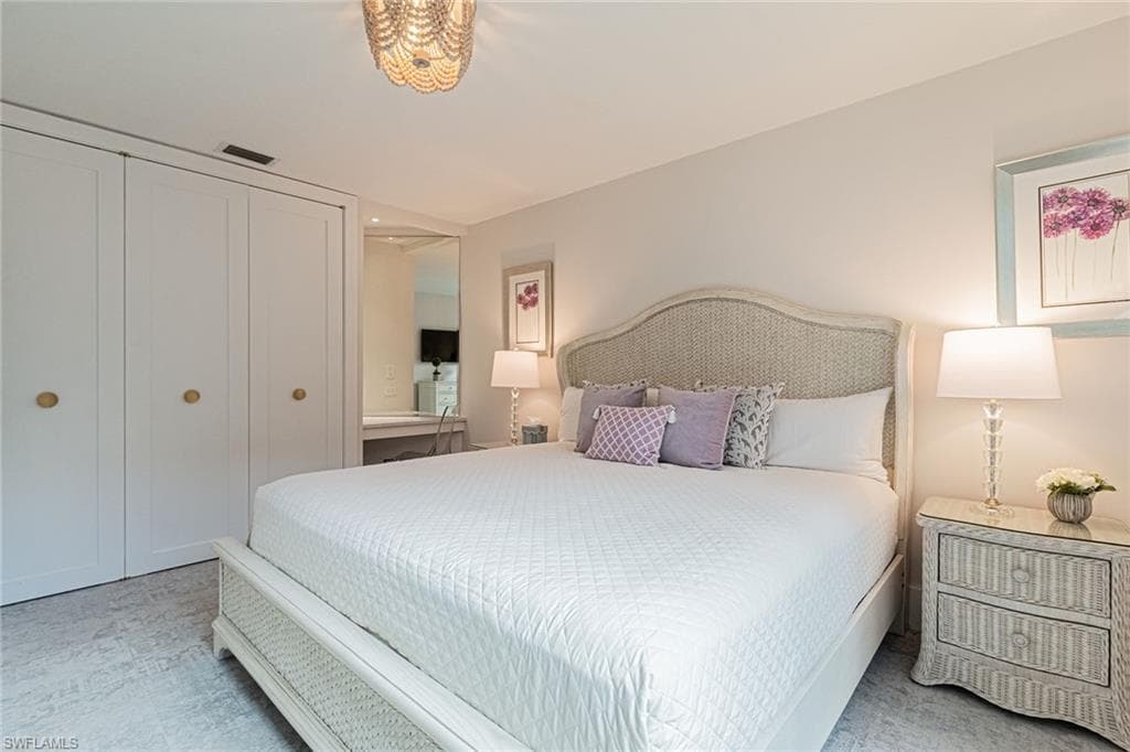 643 Bridgeway Ln, Naples, FL 34108-28