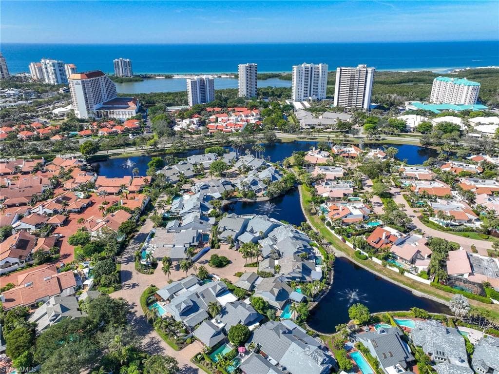 643 Bridgeway Ln, Naples, FL 34108-43