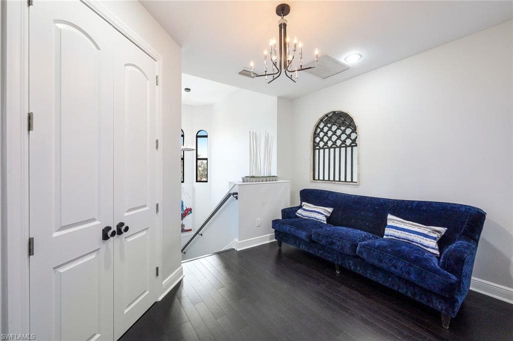 494 Seagull Ave, Naples, FL 34108-11