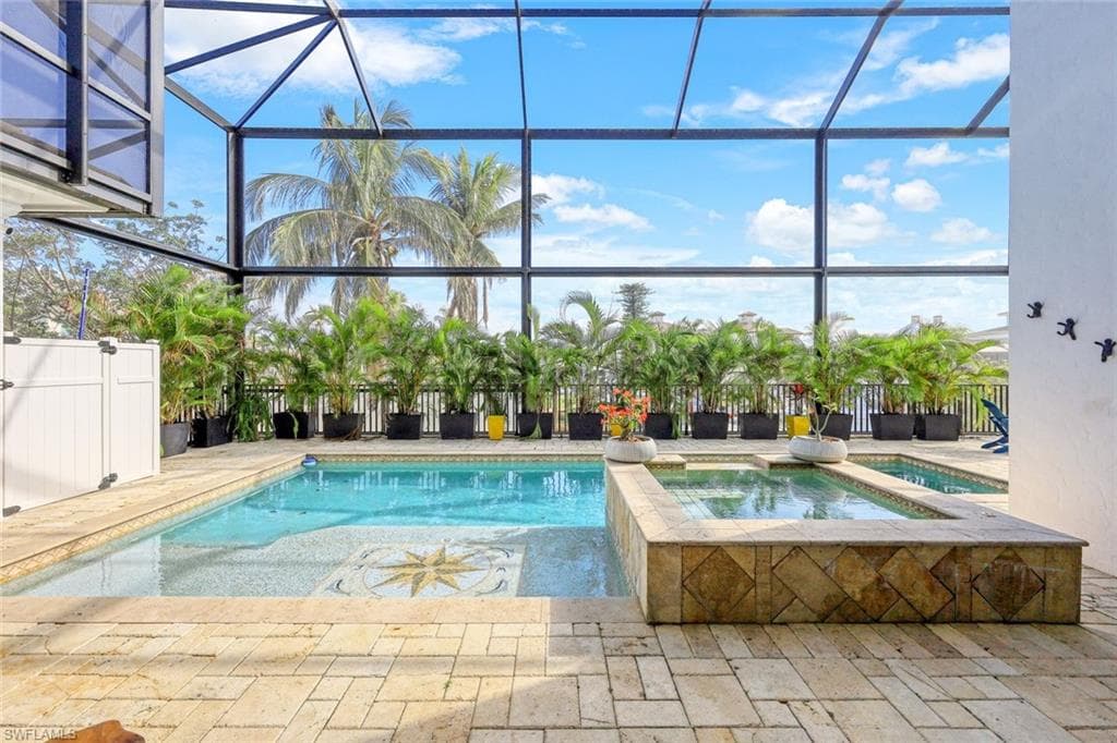 494 Seagull Ave, Naples, FL 34108-24