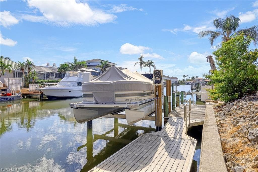 494 Seagull Ave, Naples, FL 34108-29