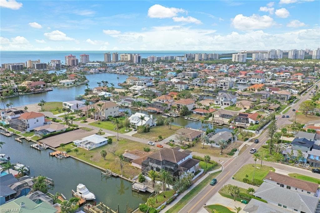 494 Seagull Ave, Naples, FL 34108-30