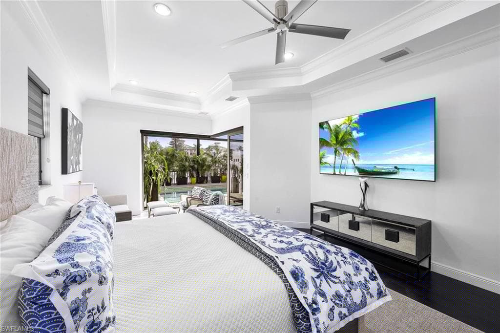 494 Seagull Ave, Naples, FL 34108-8