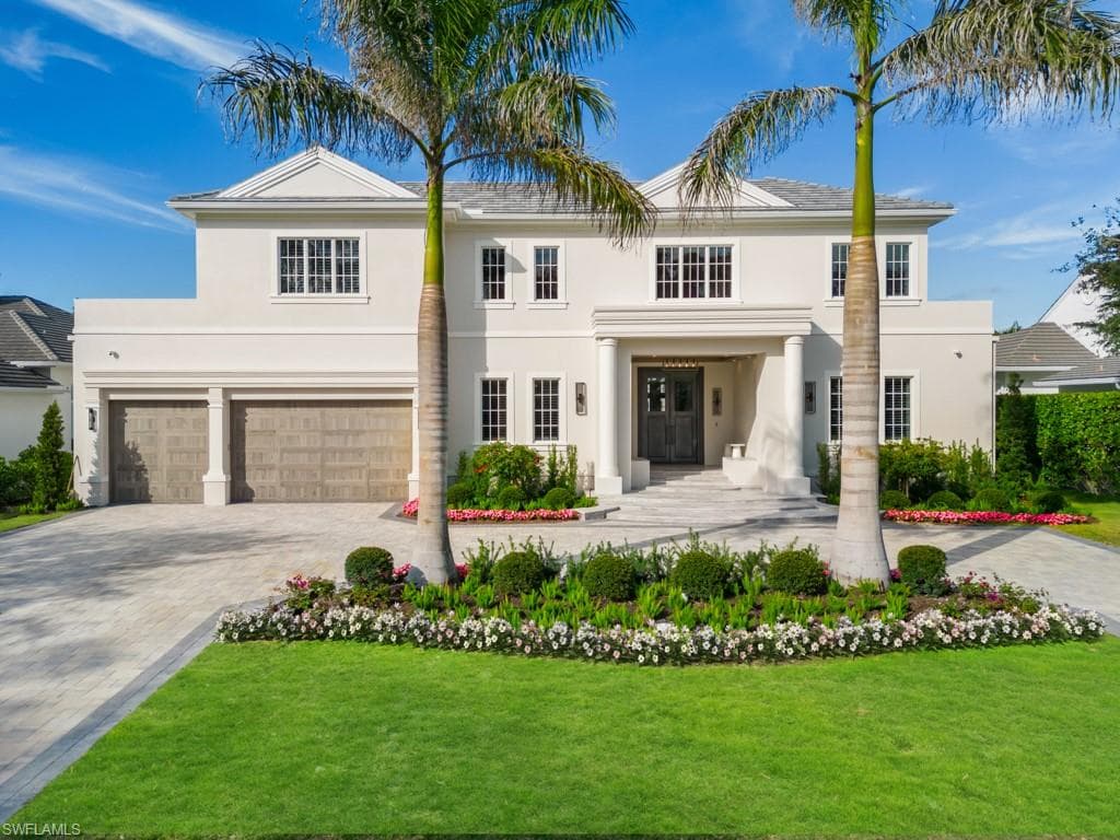 565 Anchor Rode Dr, Naples, FL 34103-1
