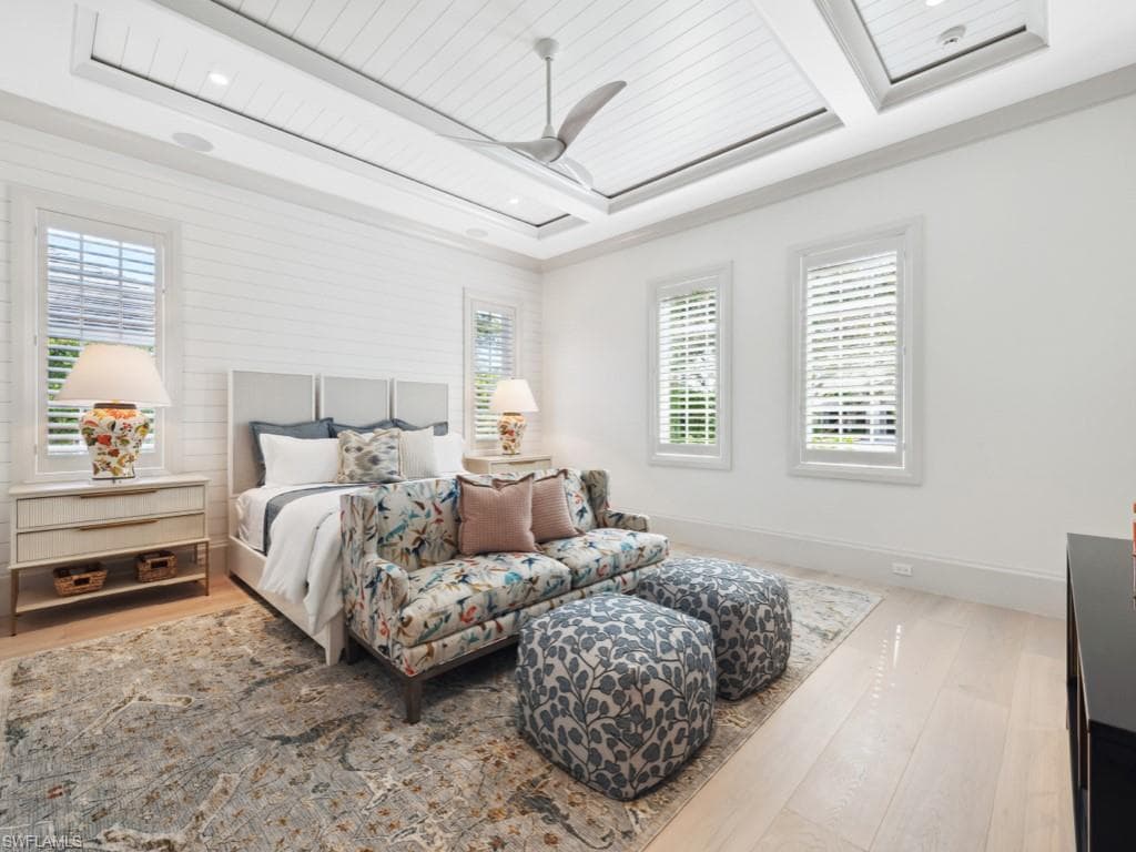 565 Anchor Rode Dr, Naples, FL 34103-20