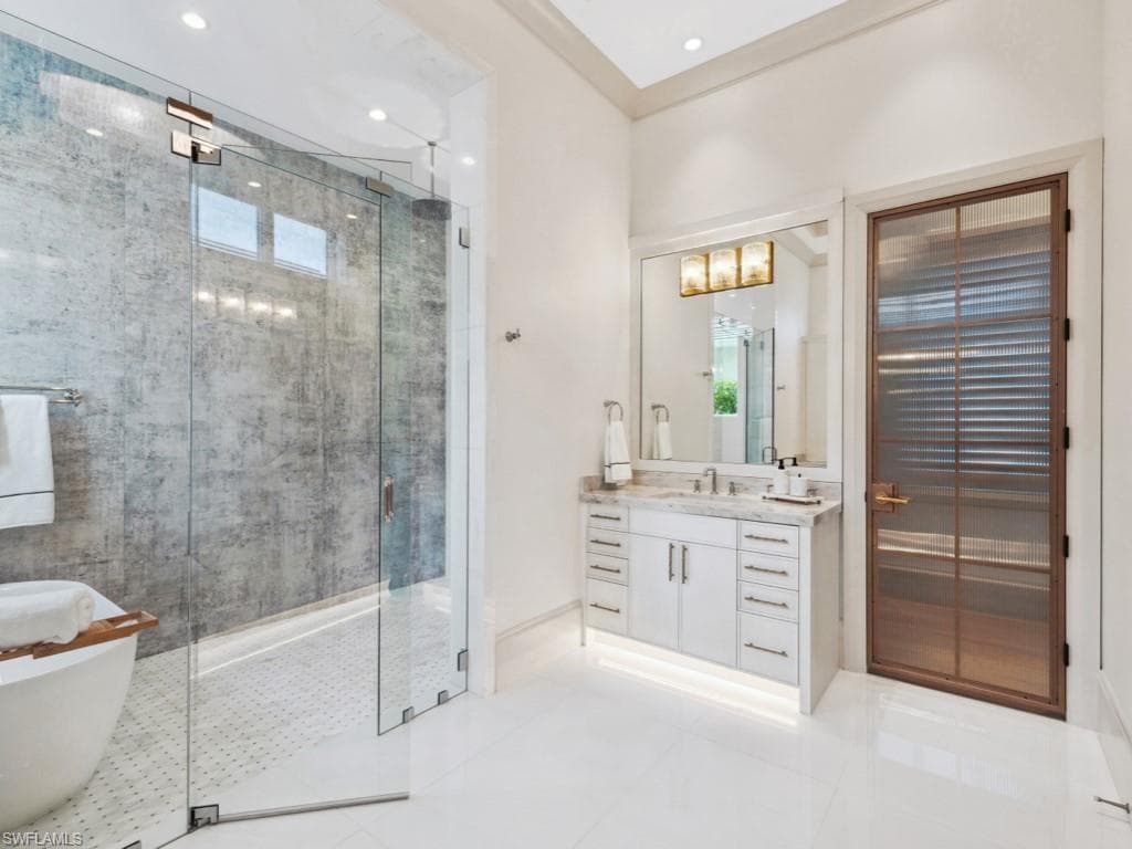 565 Anchor Rode Dr, Naples, FL 34103-30