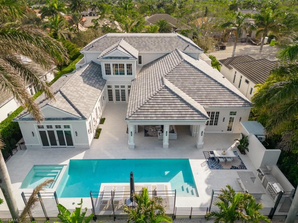 565 Anchor Rode Dr, Naples, FL 34103-39