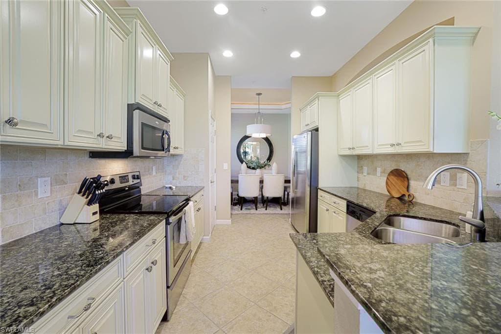 9505 Ironstone Ter 202, Naples, FL 34120-13