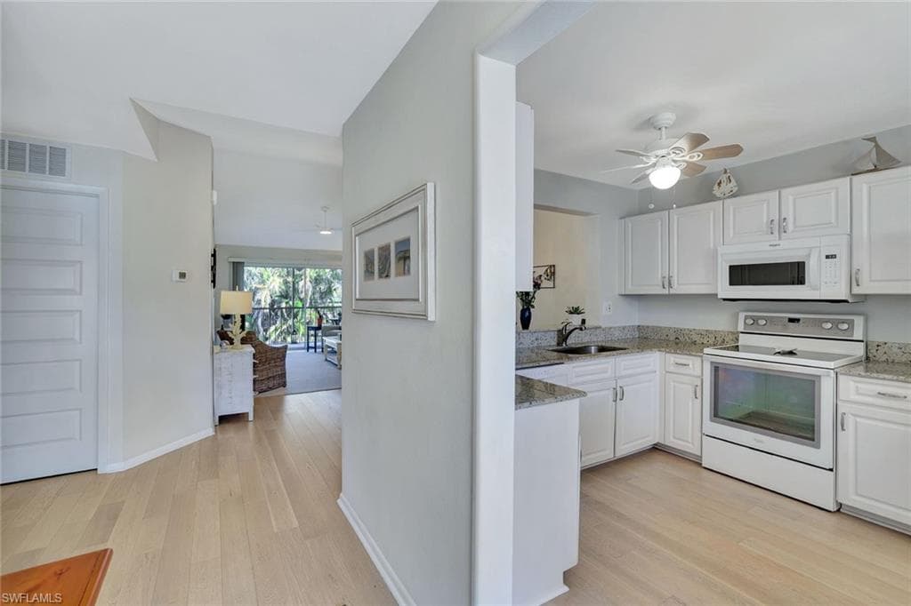 1336 Churchill Cir K202, Naples, FL 34116-9
