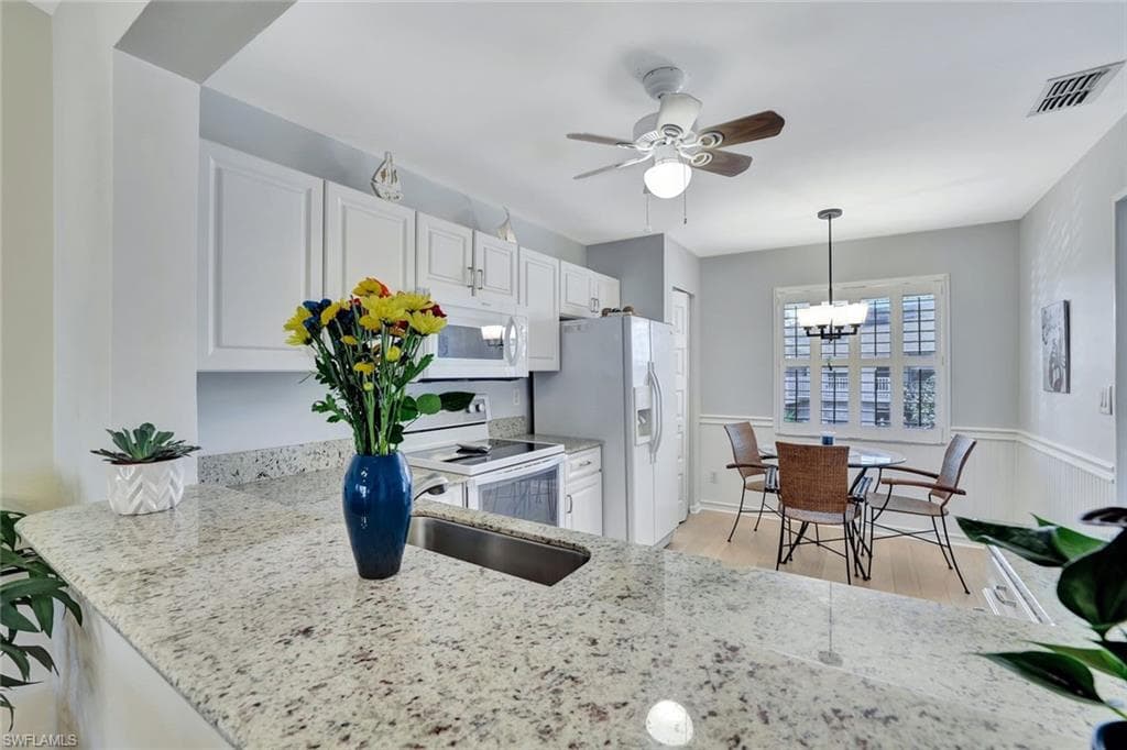 1336 Churchill Cir K202, Naples, FL 34116-8