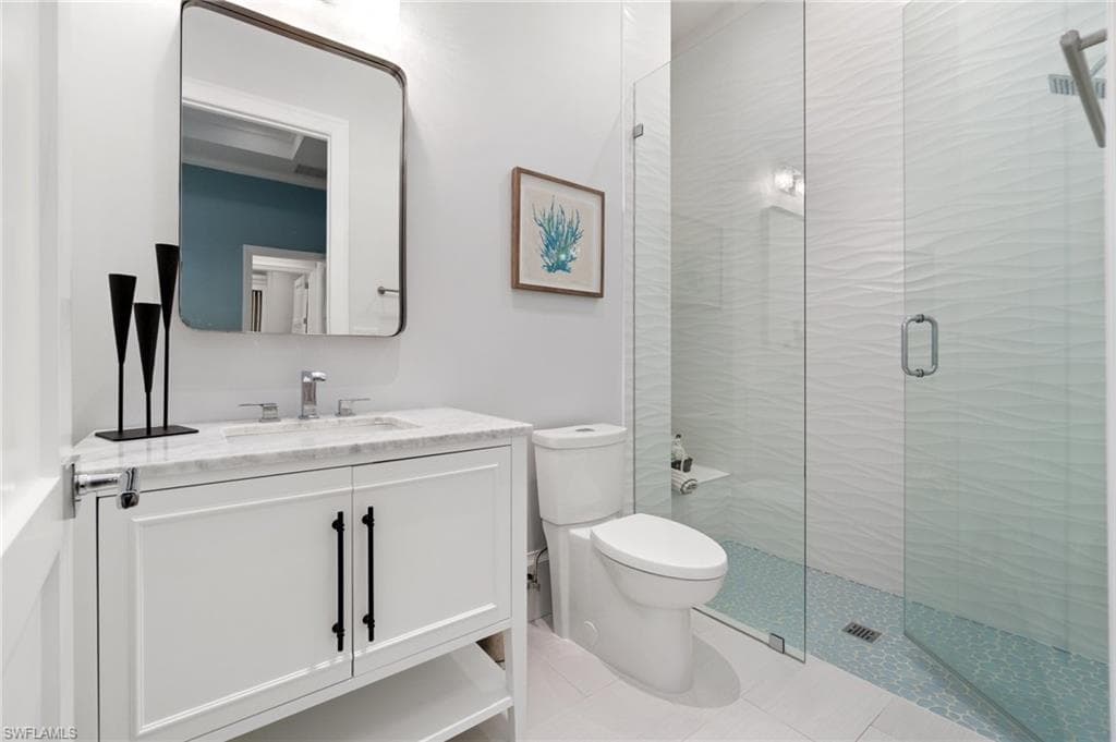3290 Crayton Rd, Naples, FL 34103-31