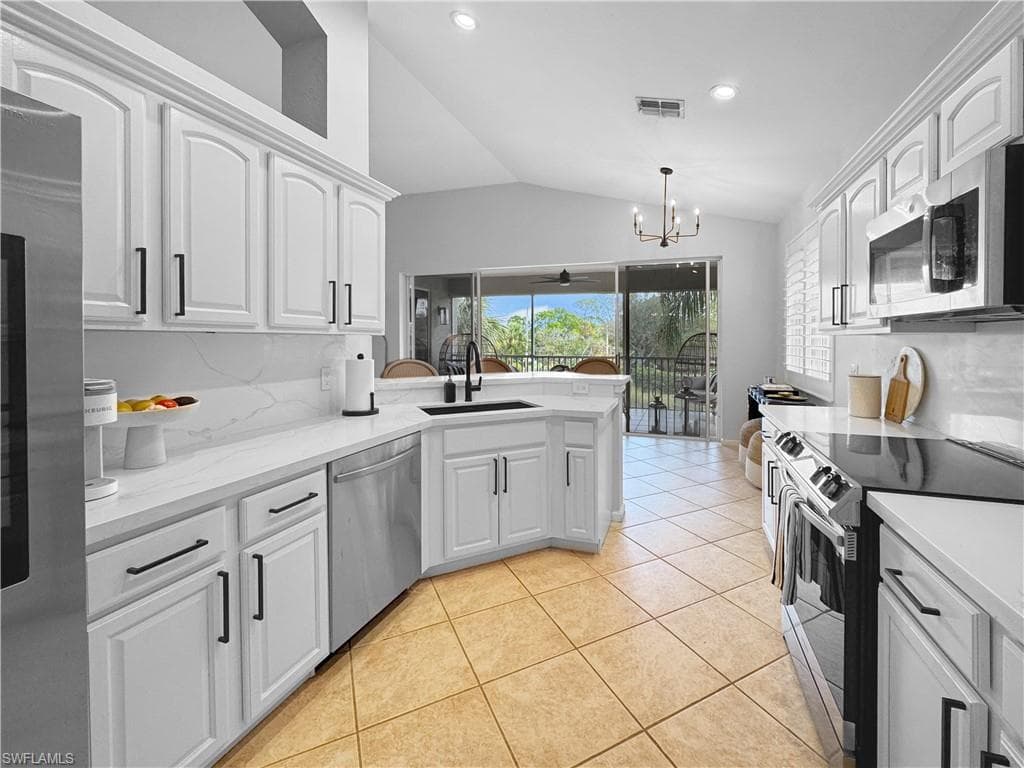 7134 Blue Juniper Ct 202, Naples, FL 34109-10