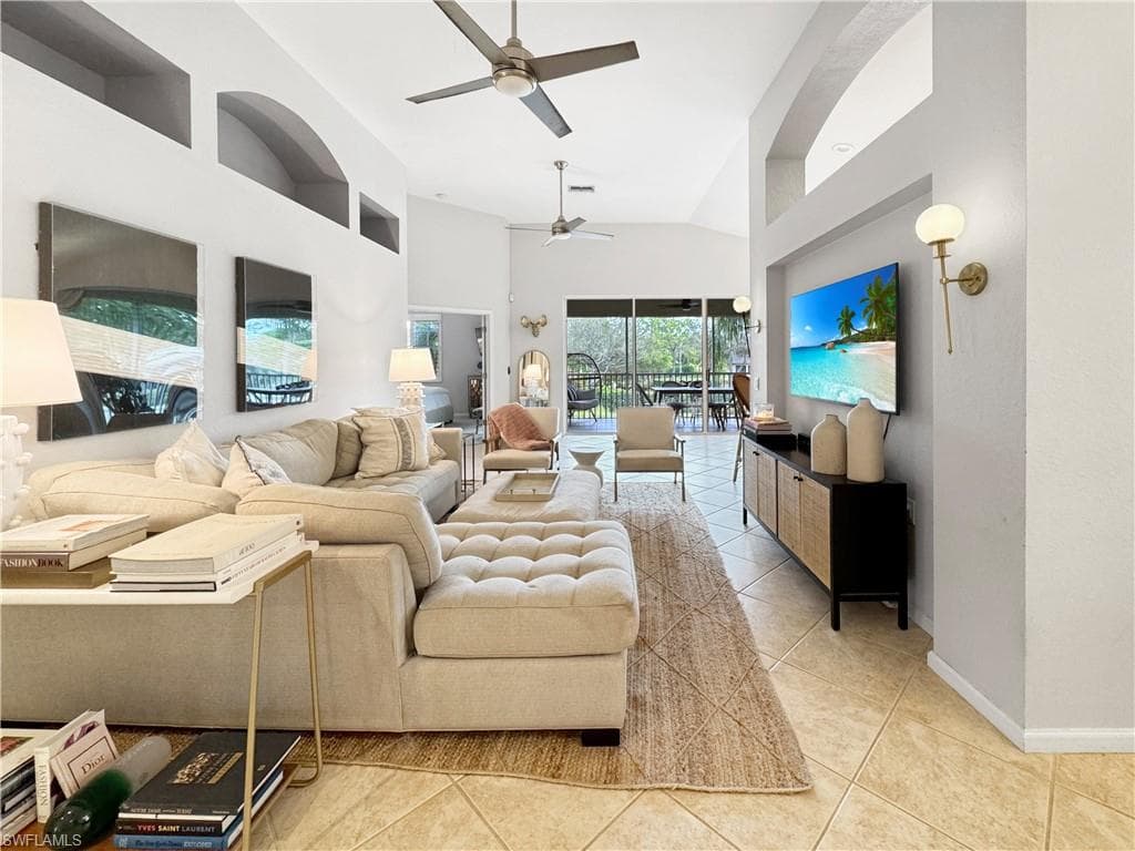 7134 Blue Juniper Ct 202, Naples, FL 34109-4
