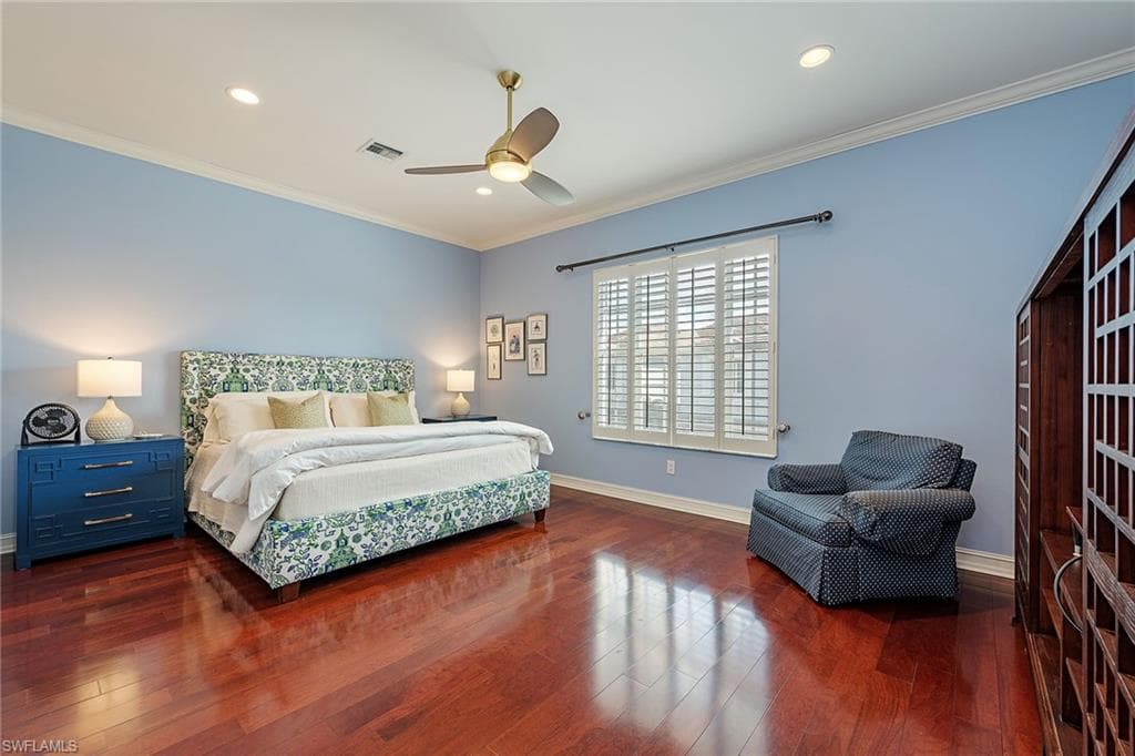 5045 Blauvelt Way 201, Naples, FL 34105-12