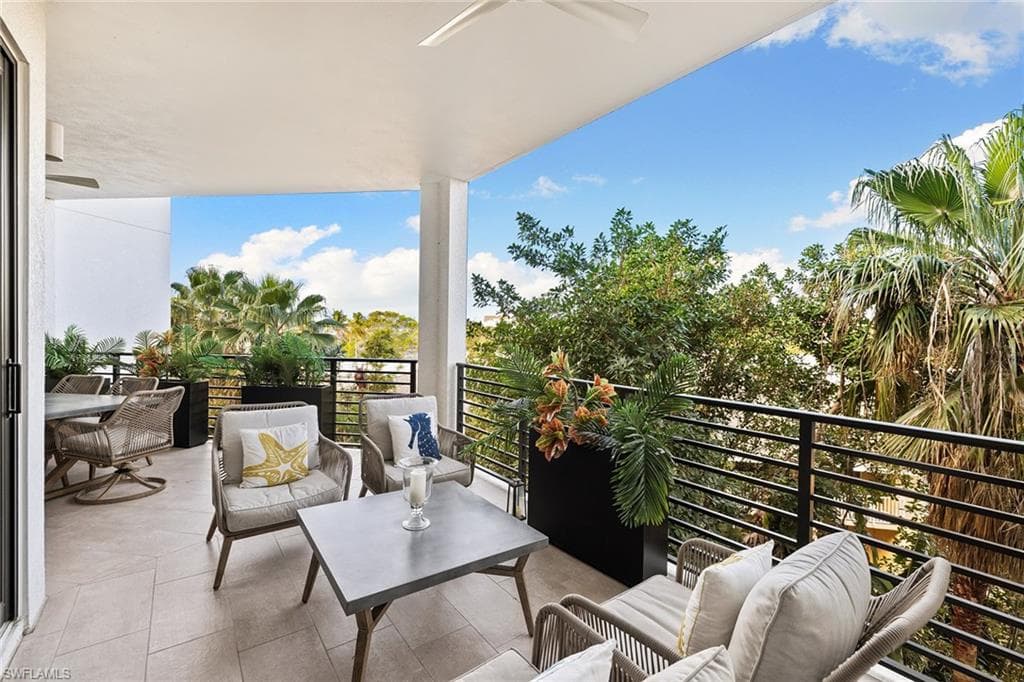 1115 Central Ave 451, Naples, FL 34102-21