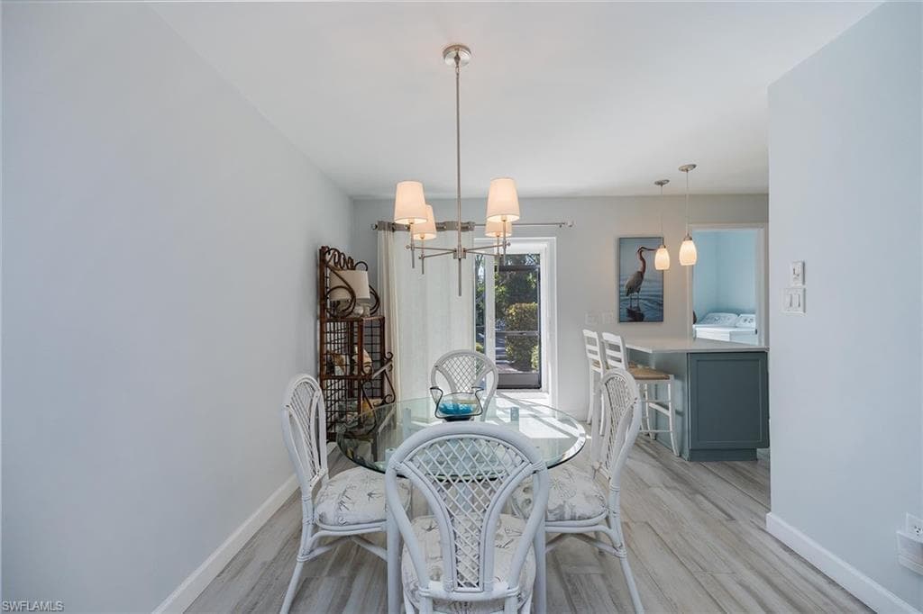 788 Park Shore Dr C17, Naples, FL 34103-11