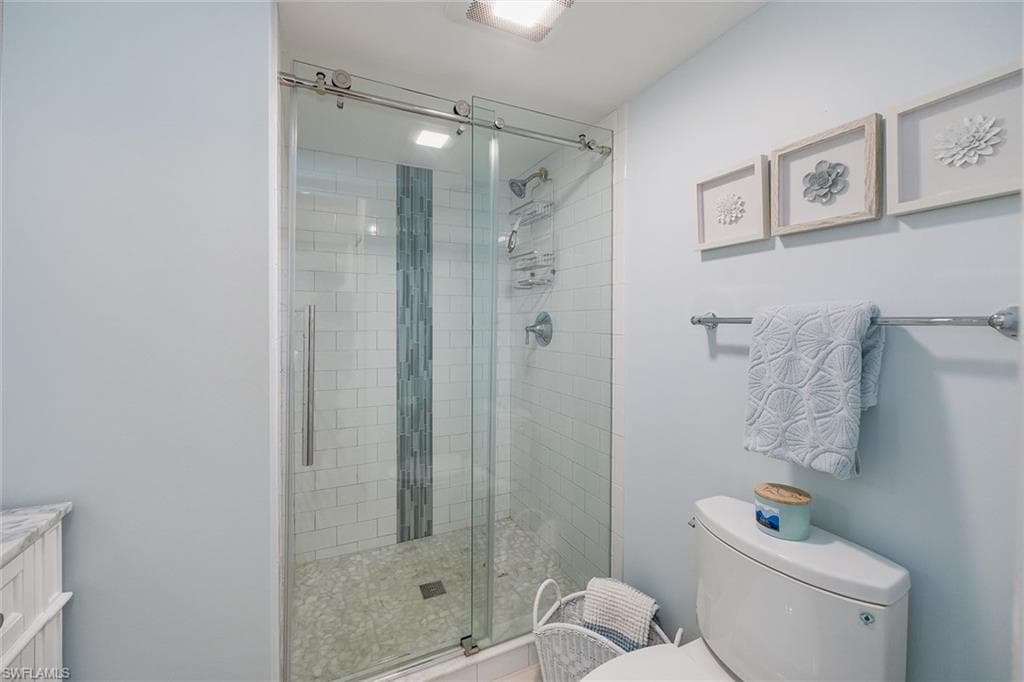 788 Park Shore Dr C17, Naples, FL 34103-18