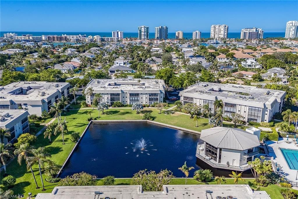 788 Park Shore Dr C17, Naples, FL 34103-36