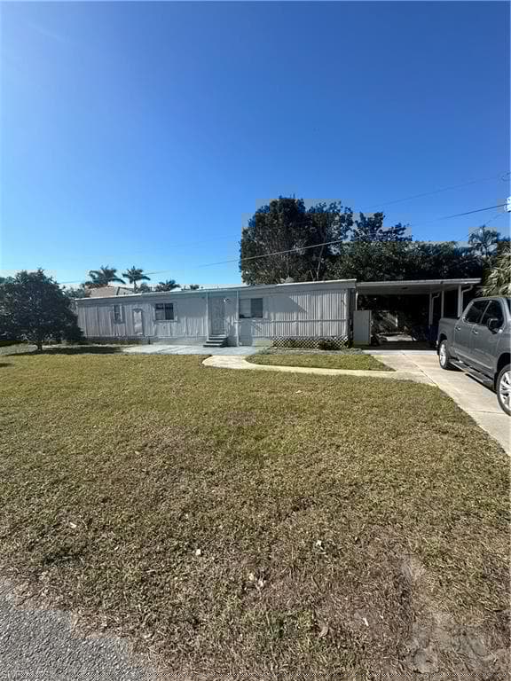 21111 Cypress Park Cir, Estero, FL 33928-3