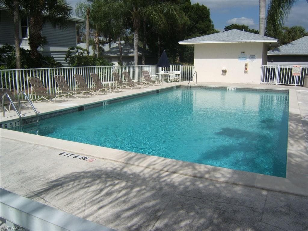 500 Misty Pines Cir 2-203, Naples, FL 34105-22