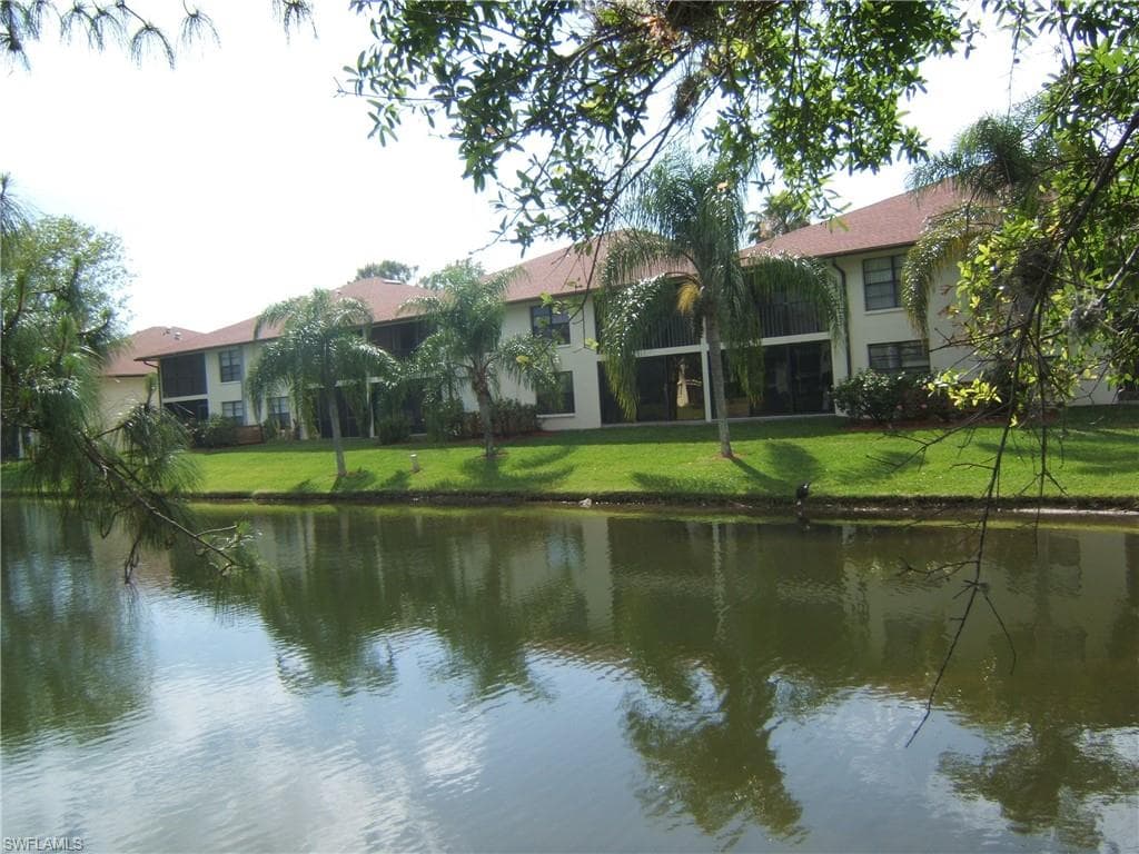 500 Misty Pines Cir 2-203, Naples, FL 34105-23
