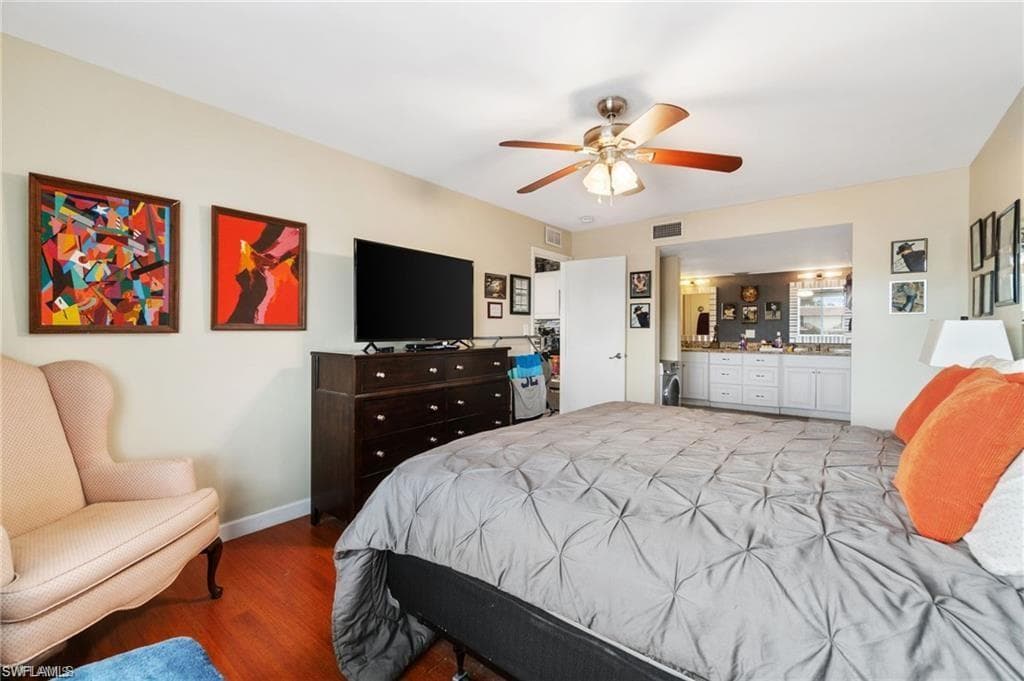 208 Palm Dr 4, Naples, FL 34112-22