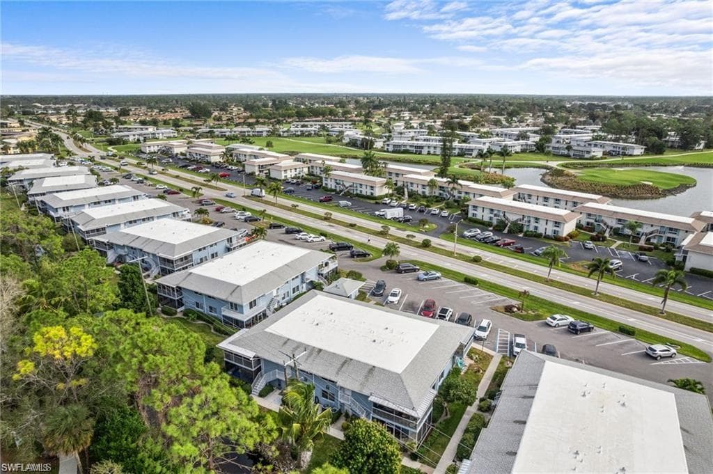 208 Palm Dr 4, Naples, FL 34112-35
