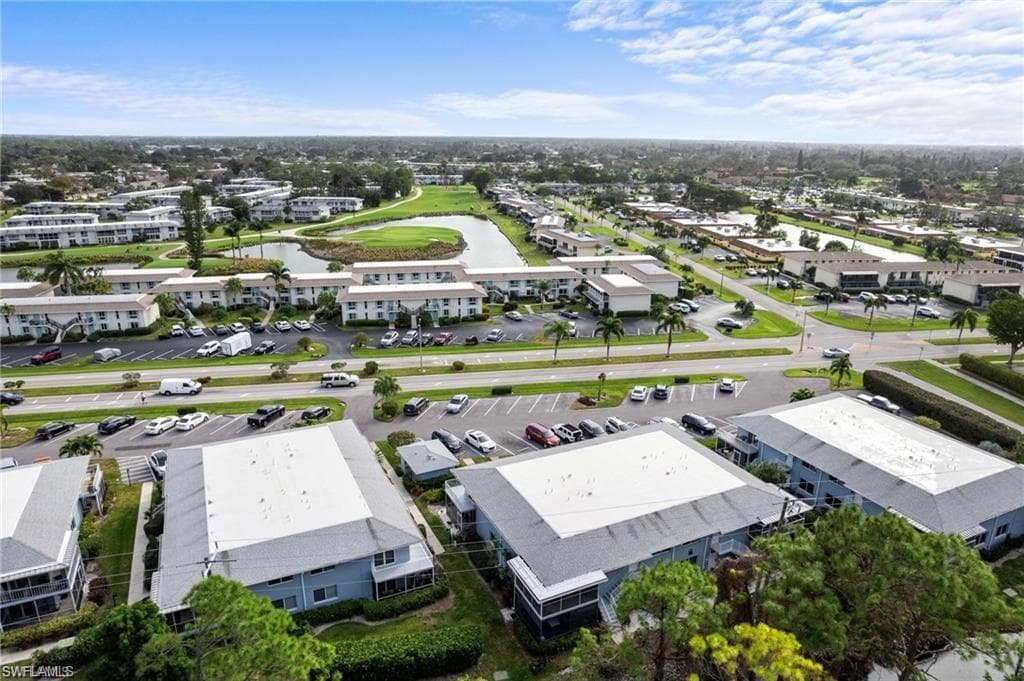 208 Palm Dr 4, Naples, FL 34112-2