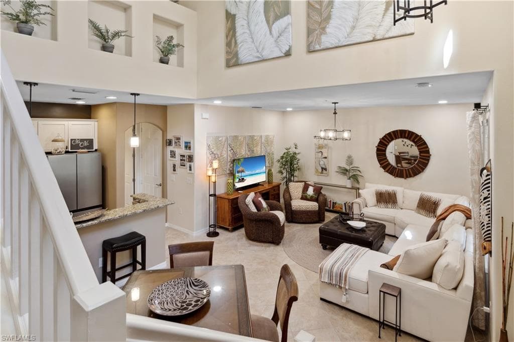 8997 Cambria Cir 2004, Naples, FL 34113-9