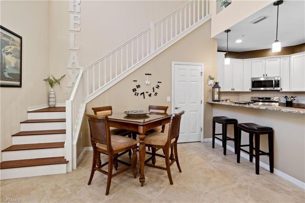 8997 Cambria Cir 2004, Naples, FL 34113-13
