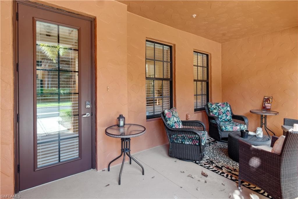 8997 Cambria Cir 2004, Naples, FL 34113-8
