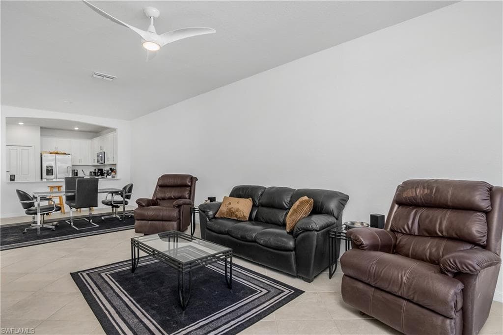 2215 Dragonfruit Way, Naples, FL 34120-9