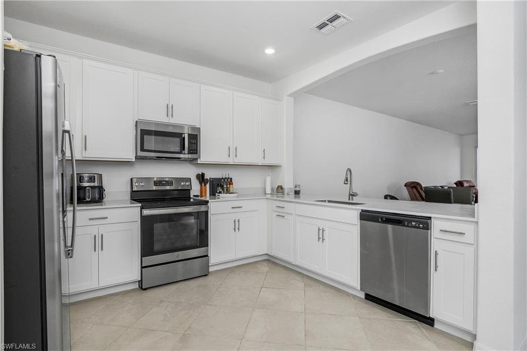 2215 Dragonfruit Way, Naples, FL 34120-12