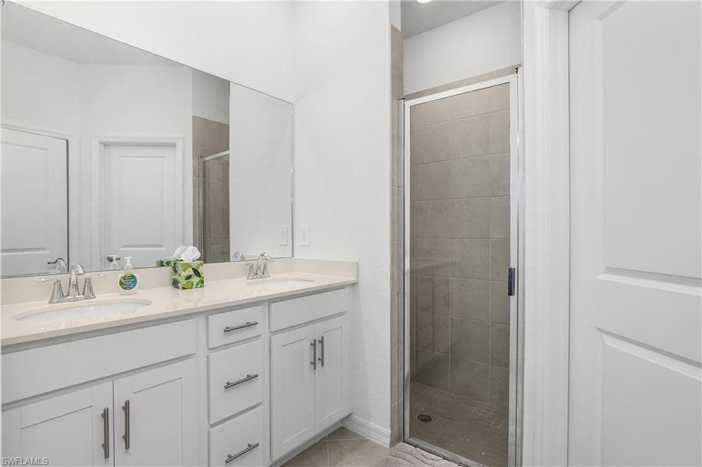 2215 Dragonfruit Way, Naples, FL 34120-20