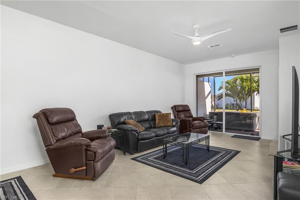 2215 Dragonfruit Way, Naples, FL 34120-6