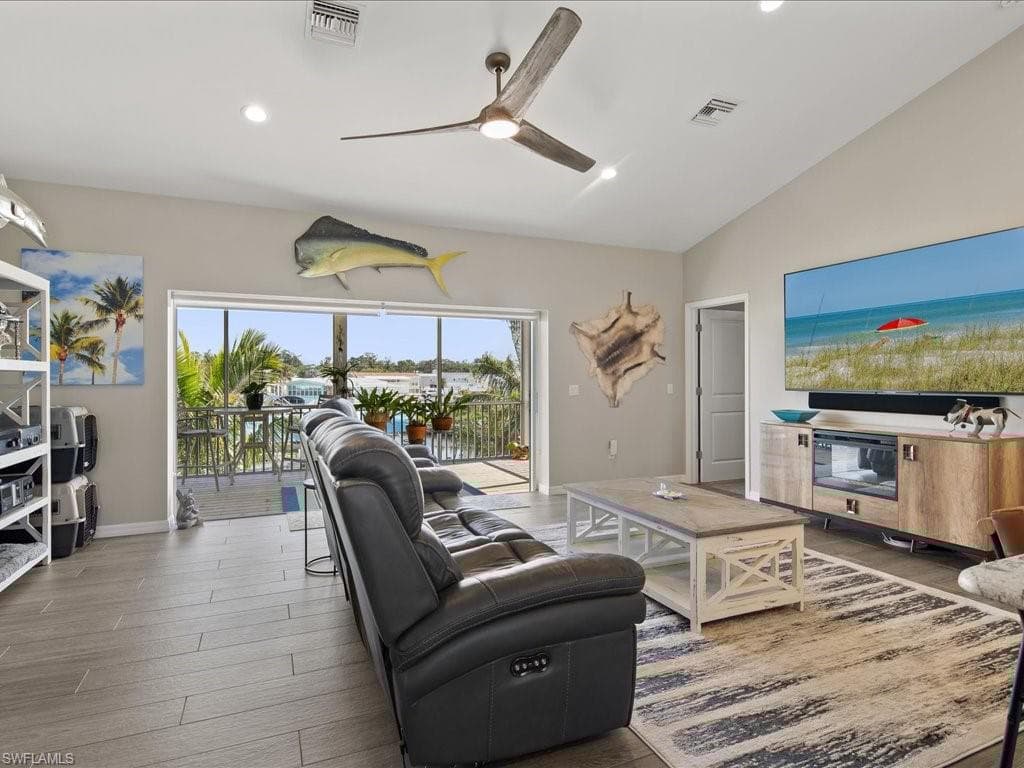 24536 Dolphin St, Bonita Springs, FL 34134-5
