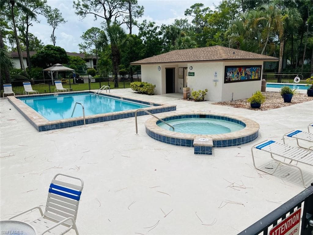 1733 Courtyard Way B206, Naples, FL 34112-12