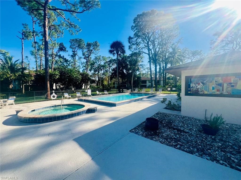 1733 Courtyard Way B206, Naples, FL 34112-8