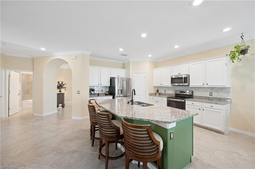 1602 Marton Ct, Naples, FL 34113-14