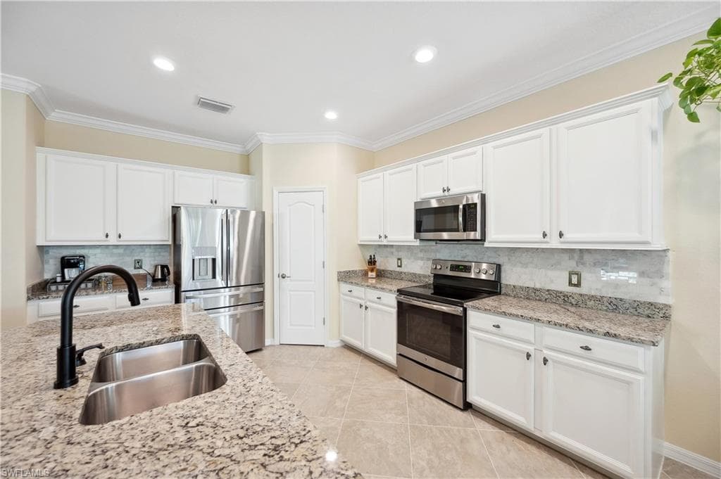 1602 Marton Ct, Naples, FL 34113-16