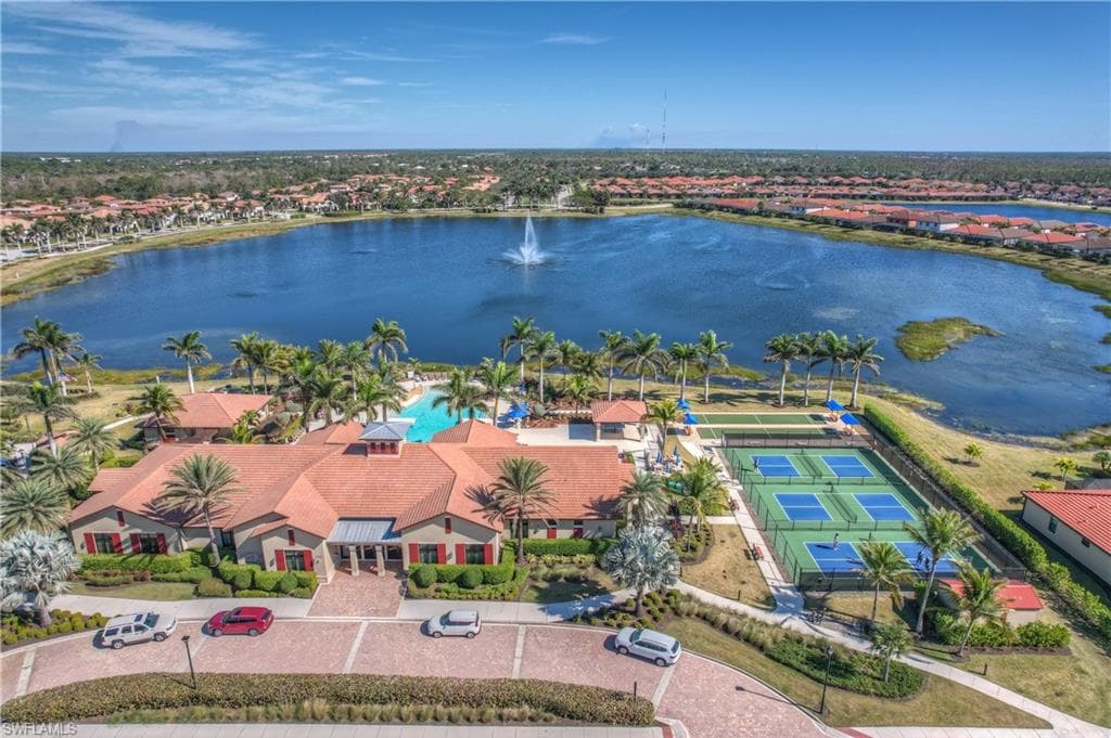 1602 Marton Ct, Naples, FL 34113-2