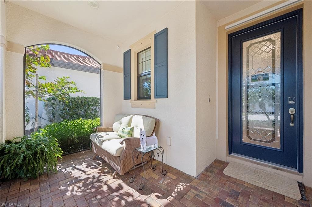 1602 Marton Ct, Naples, FL 34113-5