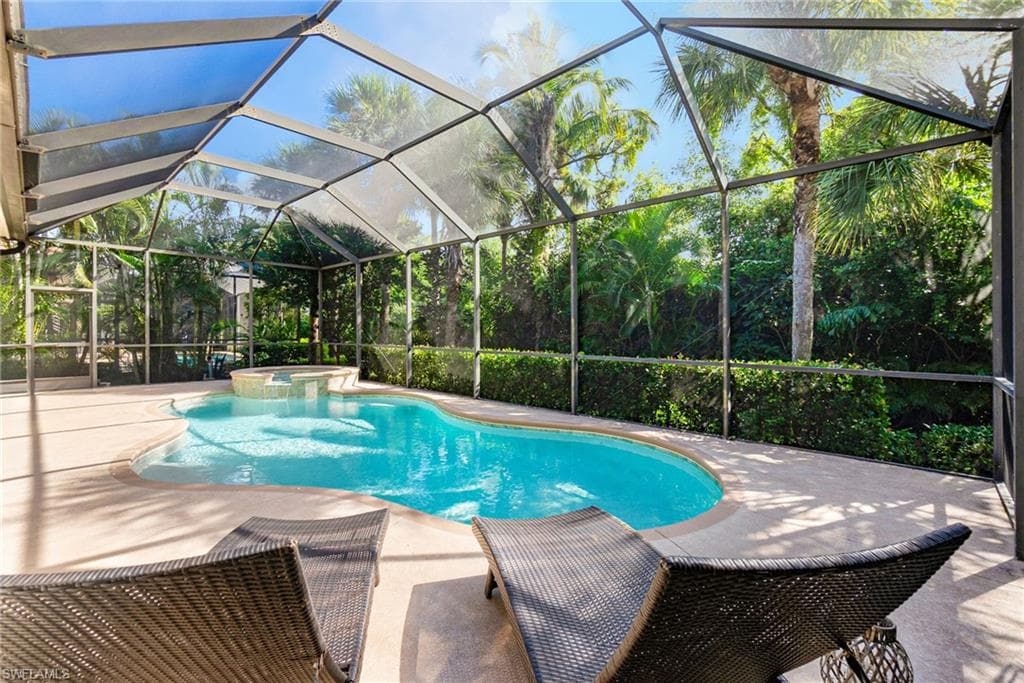 19013 Ridgepoint Dr, Estero, FL 33928-19